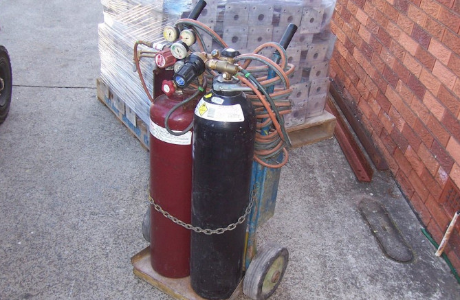 Oxygen and Acetylene Tanks Harbor Freight, a Complete Portable Welding Kit for You